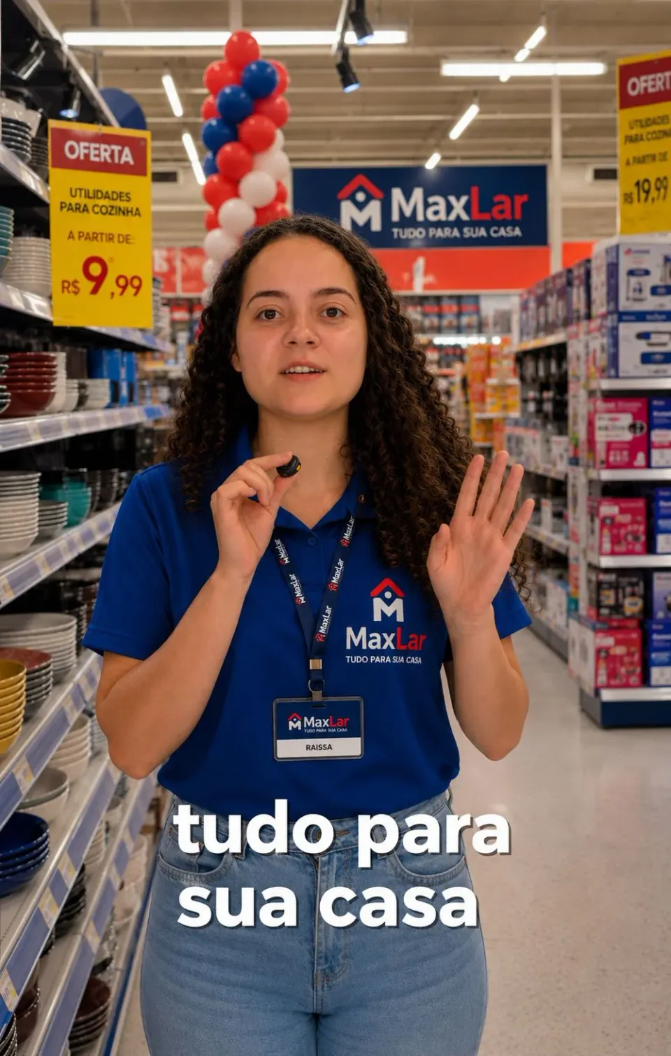 Influenciadora mostrando produto MaxLar