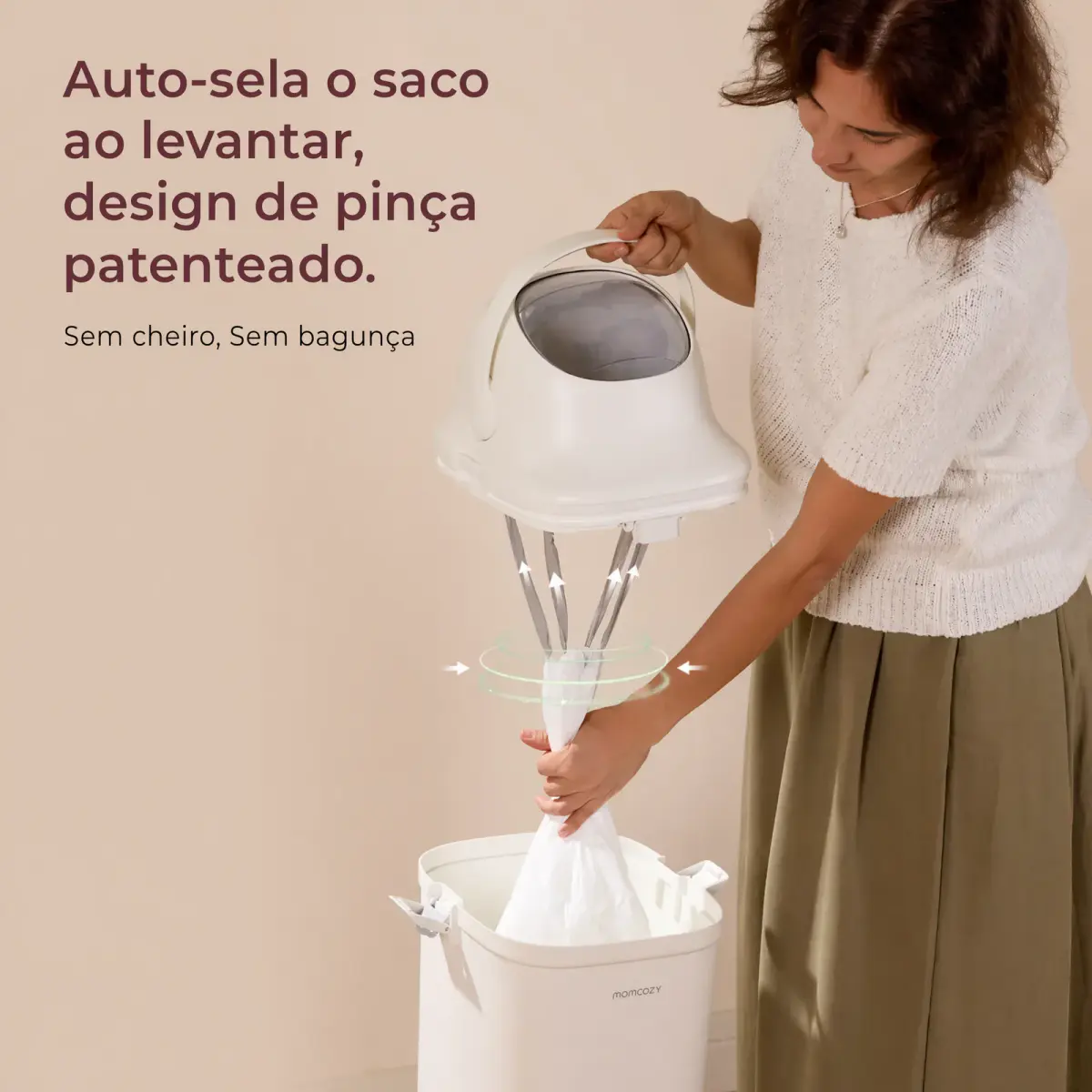 Design de pinça que auto-sela o saco ao levantar