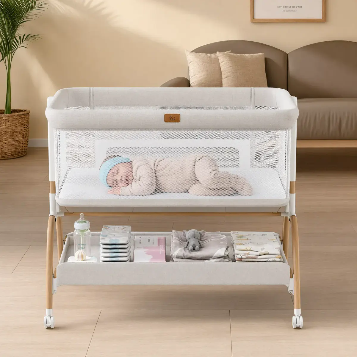 Berço Moisés 3 em 1 Momcozy em tons neutros com estrutura em madeira